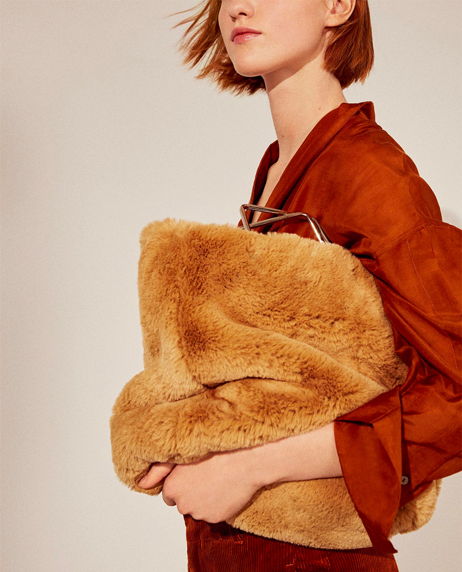 Buttoned wool coat